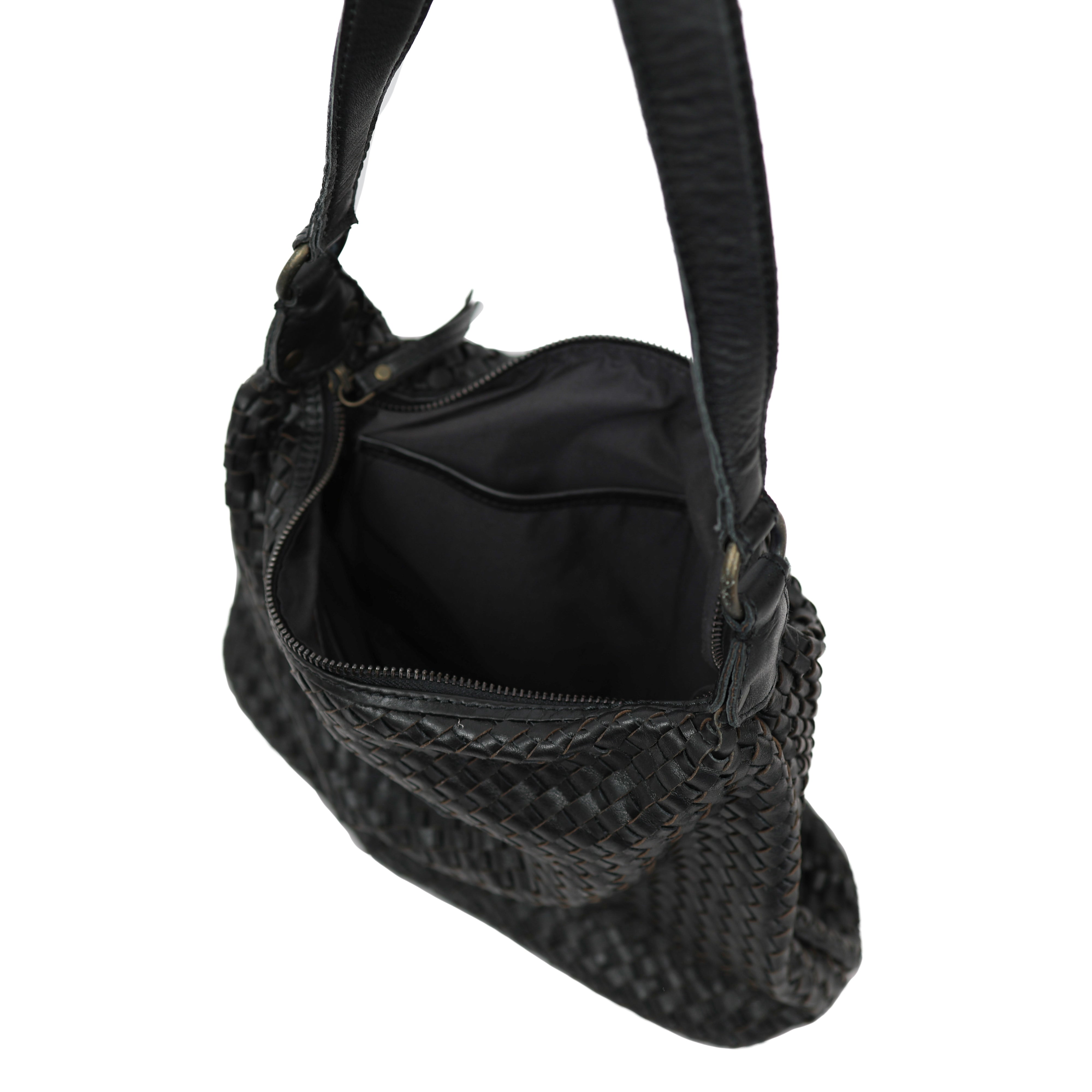 Shop the BEAR braided pouch bag 'Marléne' here | BEARLifestyle.nl