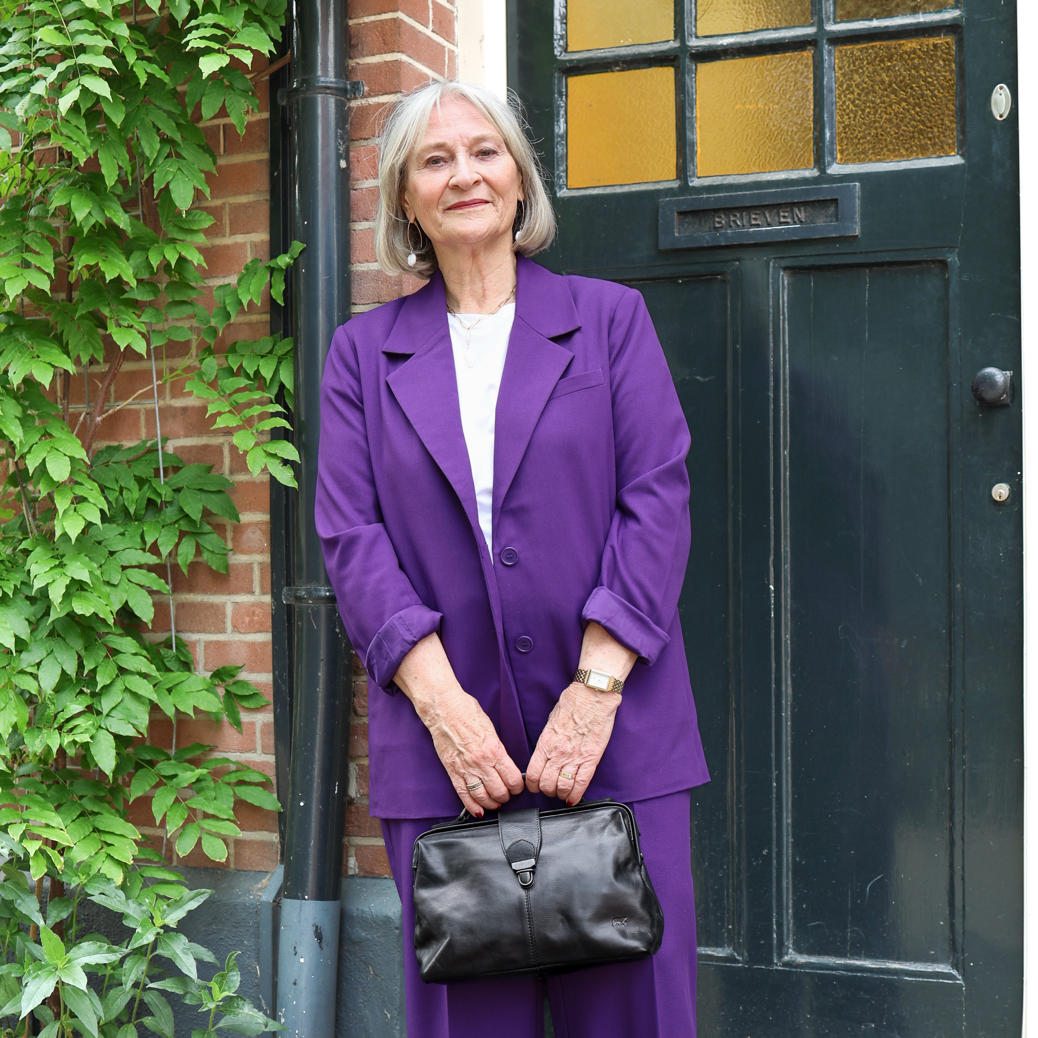 Dokterstasje 'Julia' L zwart