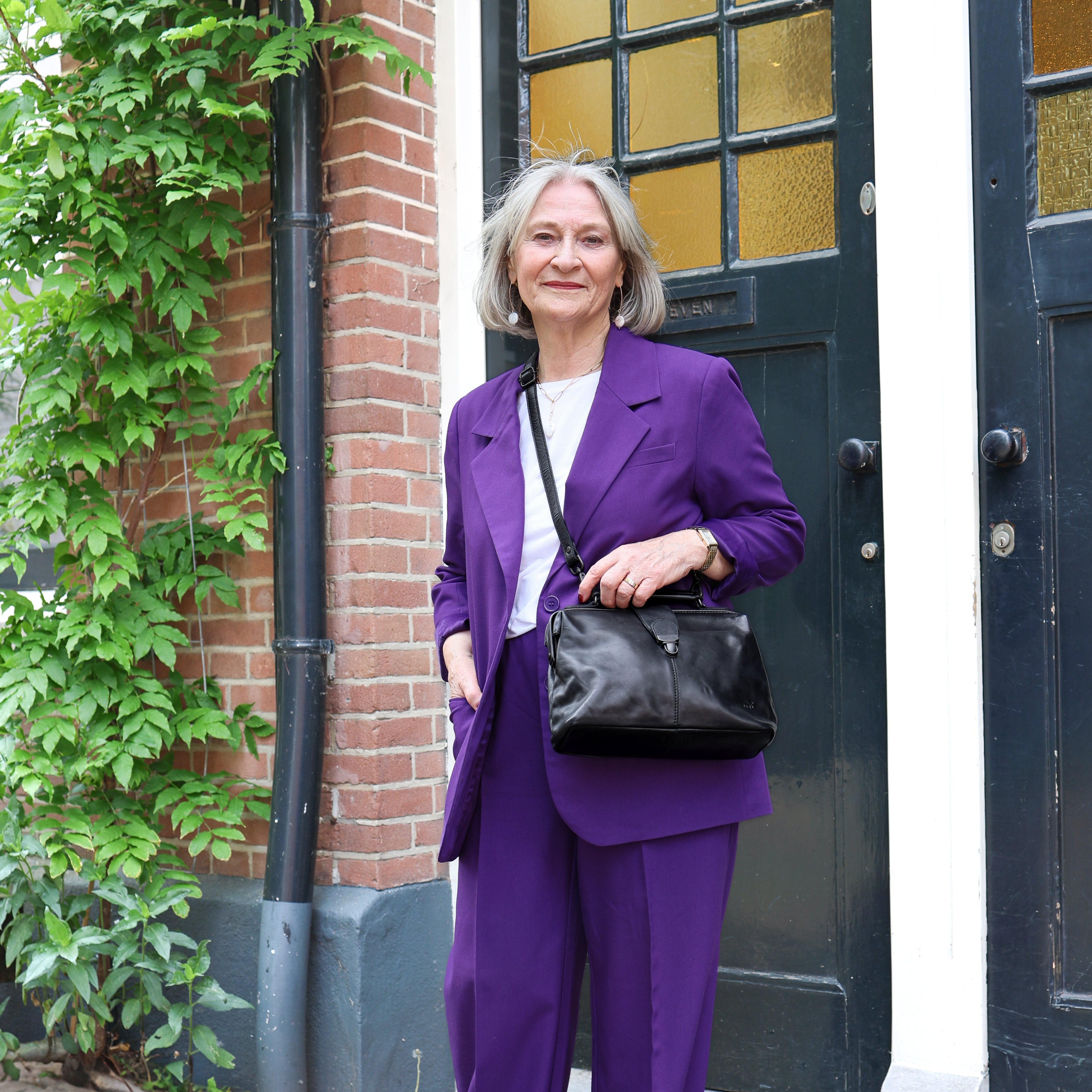 Dokterstasje 'Julia' L zwart