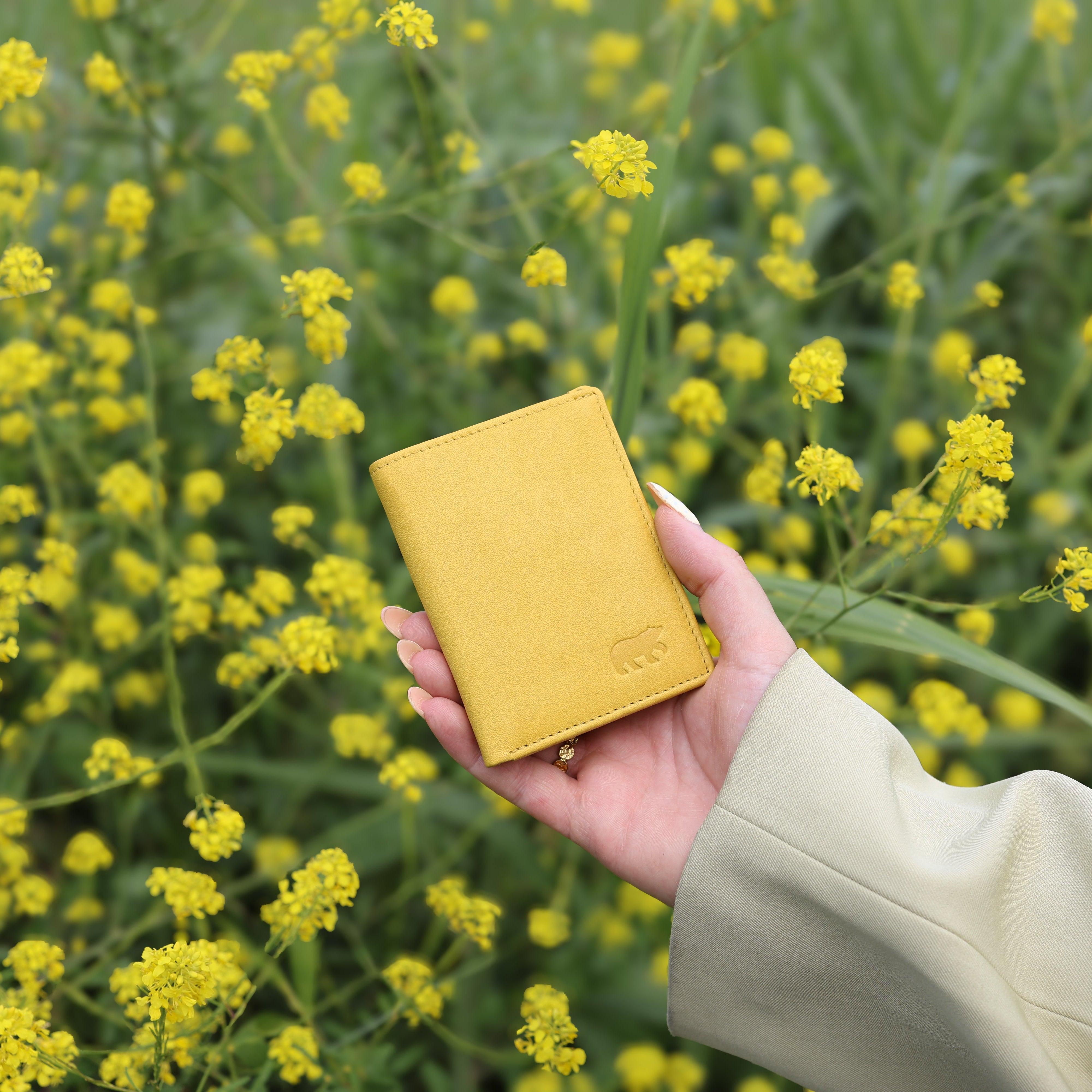 RFID Card holder with banknote compartment 'Cas' butter yellow