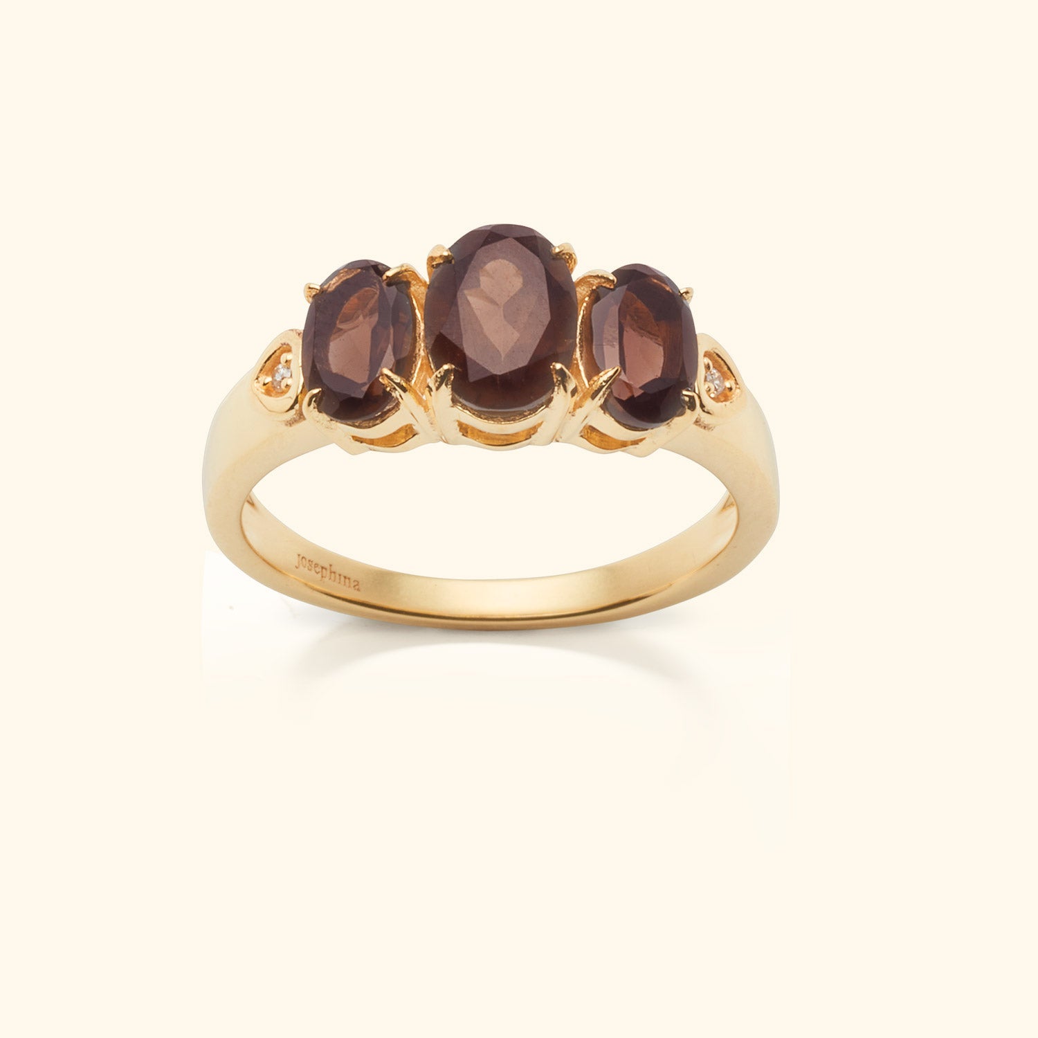 Molly Smoky ring