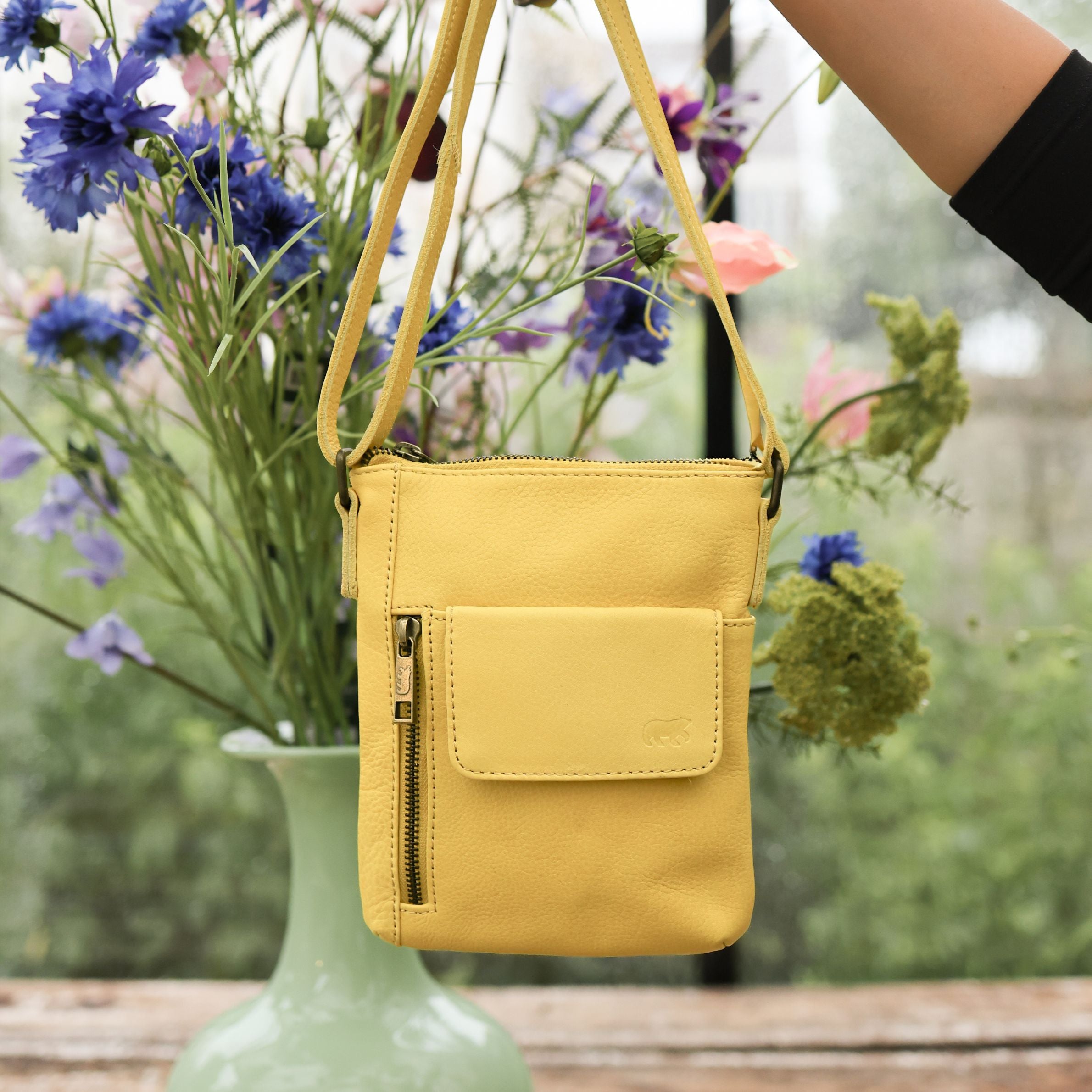 Schoudertasje 'Davide' butter yellow