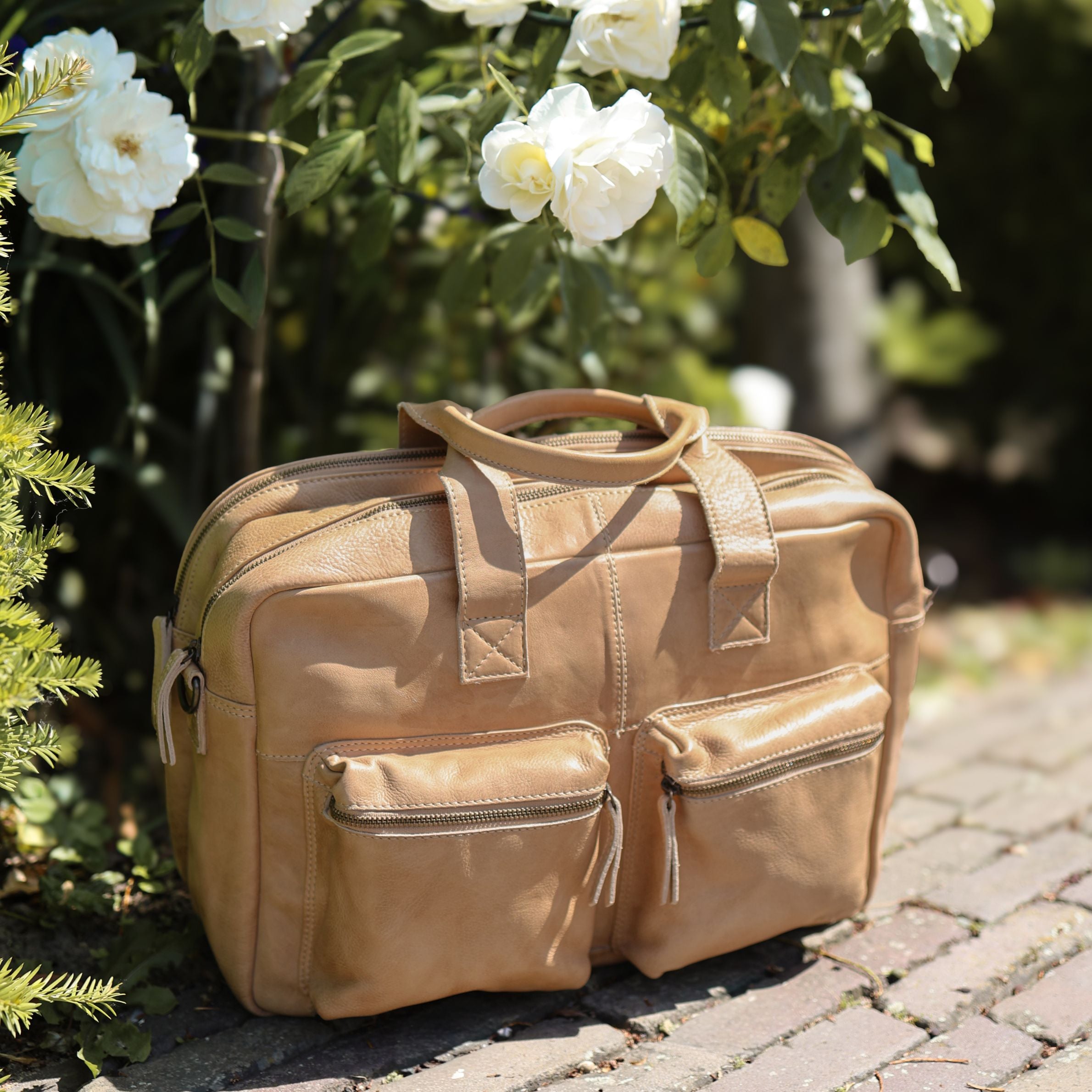 Weekender/laptoptas 15.6" 'Lou' beige