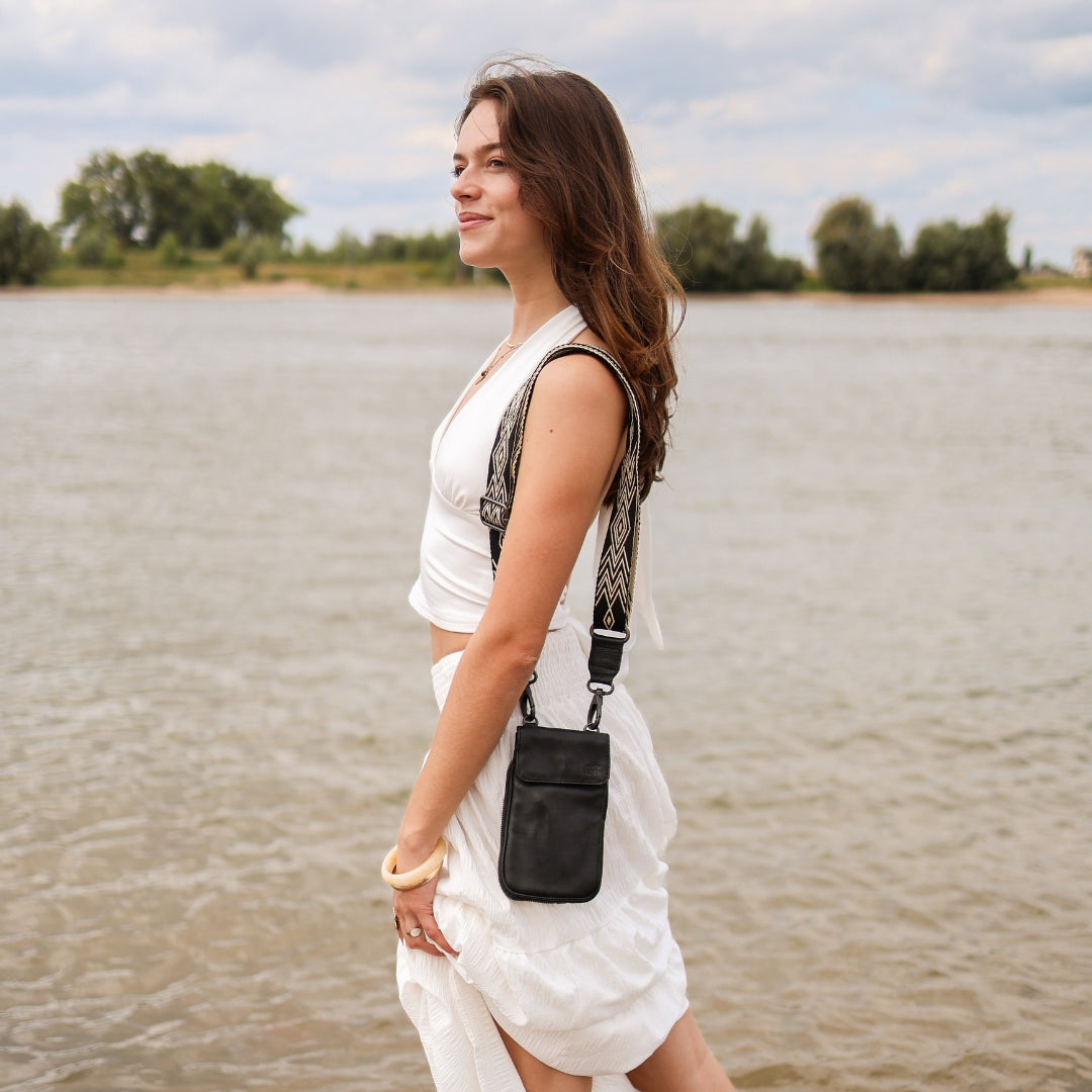 Phonebag 'Romee' black