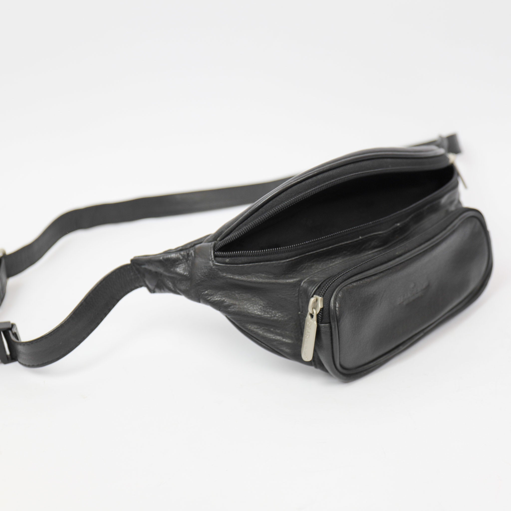 Belt bag 'Manuel' black - B 32887