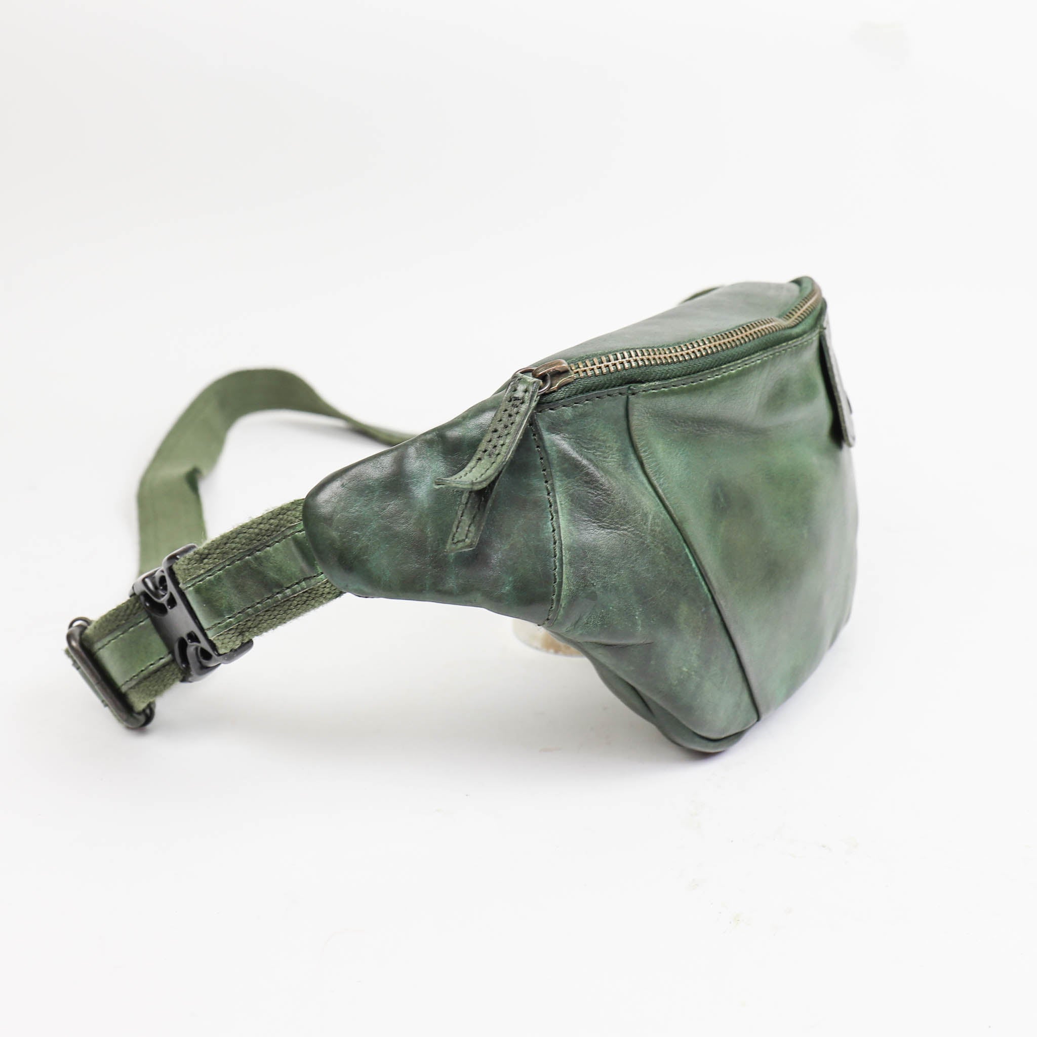 Belt bag 'Matt' green - CL 36492