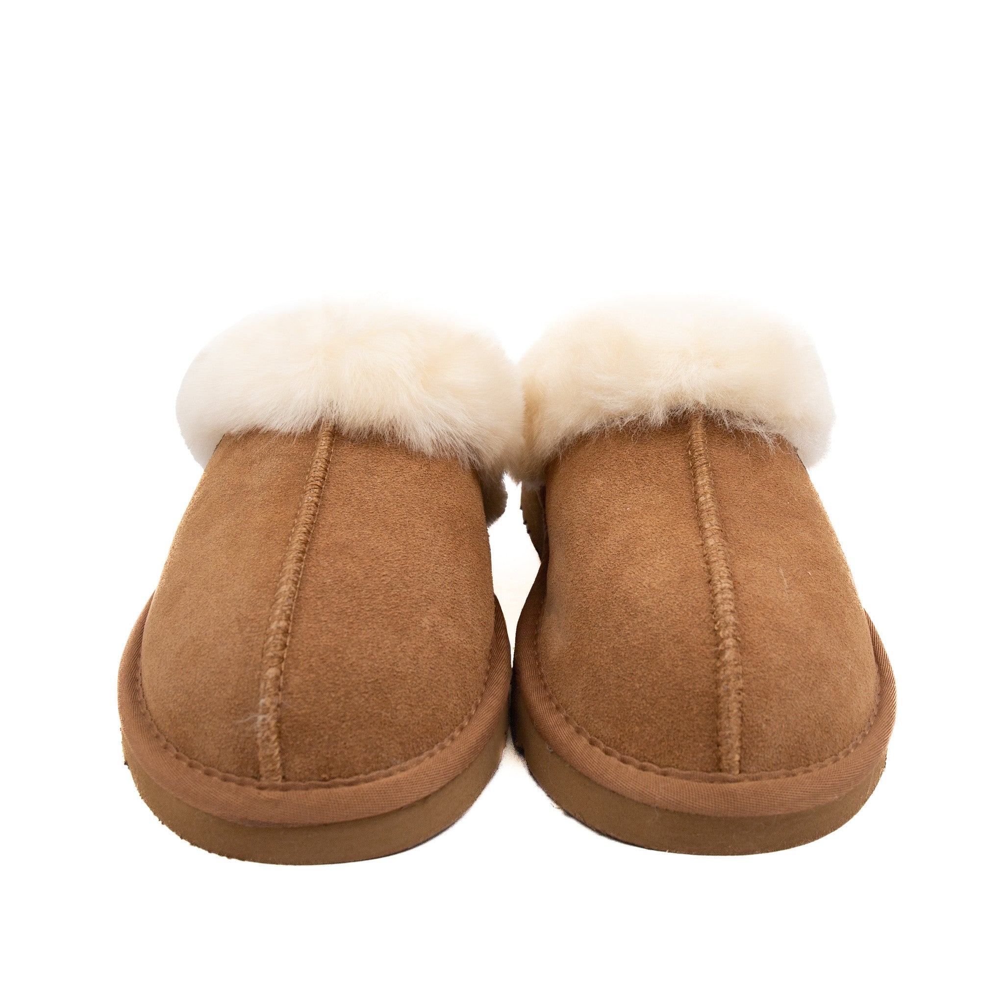 Shop slippers 'Teddy' in beige?